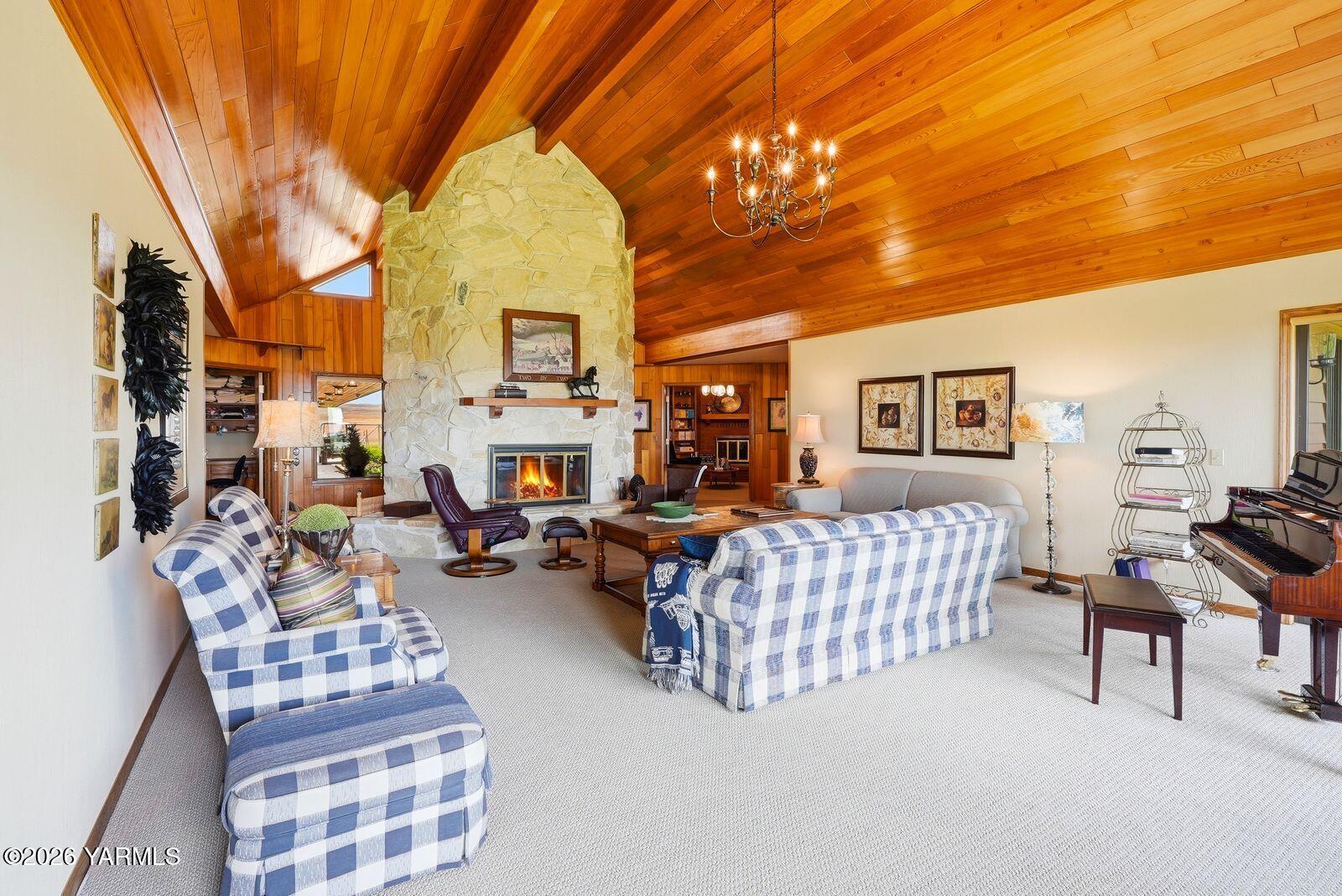 170732 Olsen Road Grandview, WA 98930 - Photo 6 of 58 6 Great Room