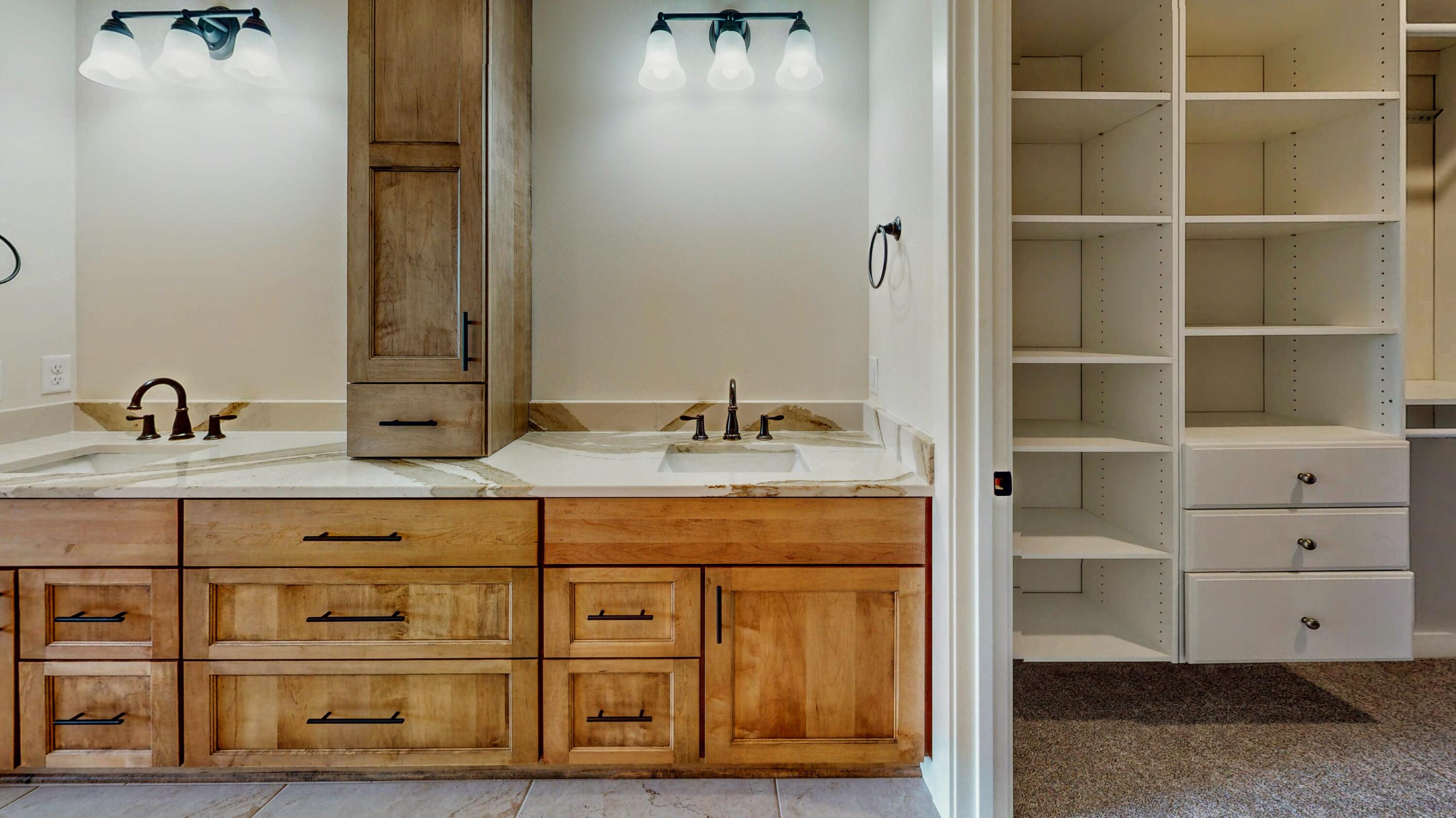 726 East Reinel Street Jefferson, WI 53549 - Photo 17 of 77 722-Reinel-Street-Bathroom