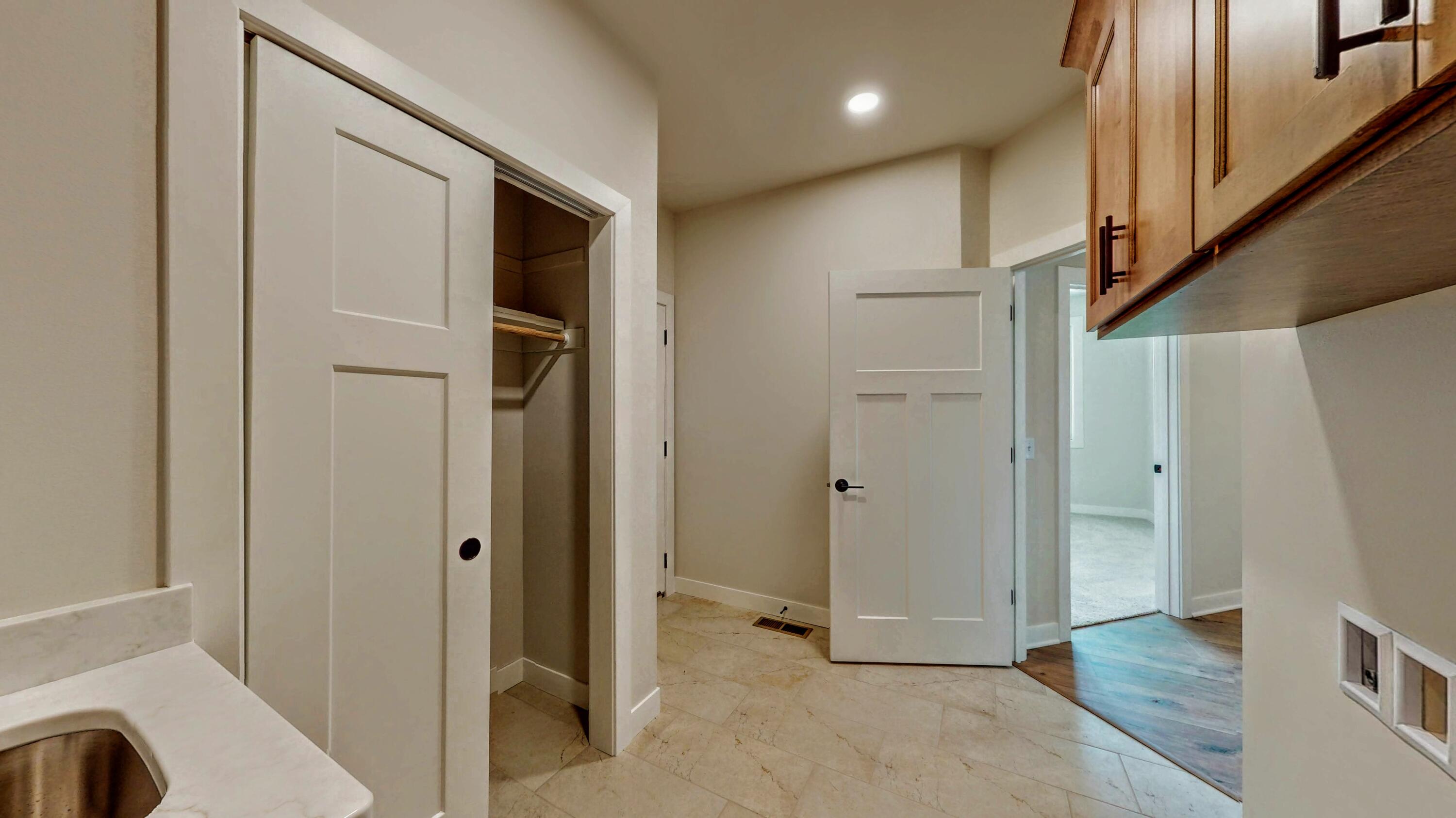 726 East Reinel Street Jefferson, WI 53549 - Photo 43 of 77 722-Reinel-Street-07062025_143146