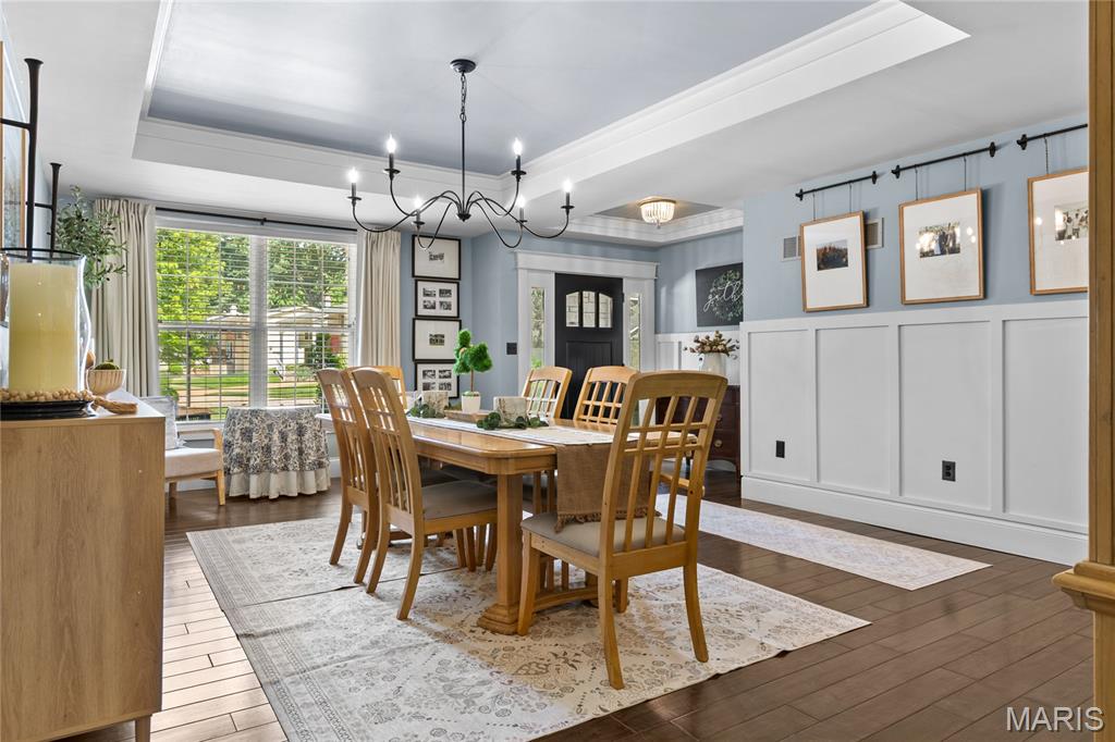 884 Village Brook Court Ballwin, MO 63021 - Photo 2 of 63