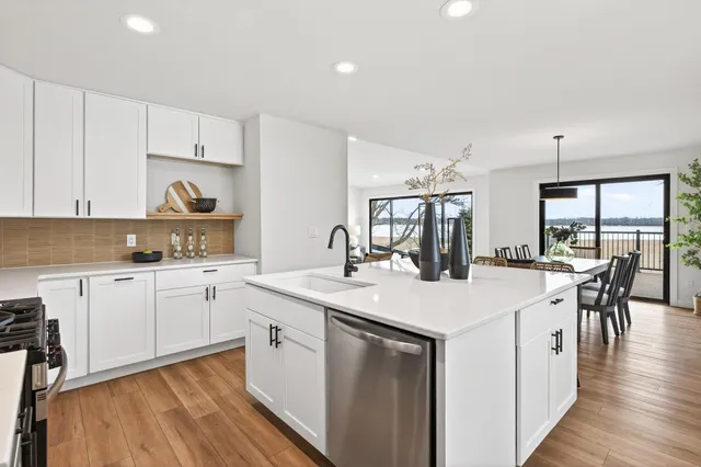 $949,900 | 10947 69th Avenue North, Maple Grove, MN 55369