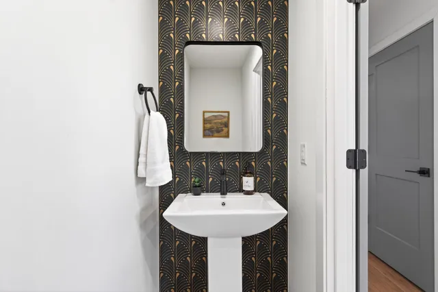 $949,900 | 10947 69th Avenue North, Maple Grove, MN 55369