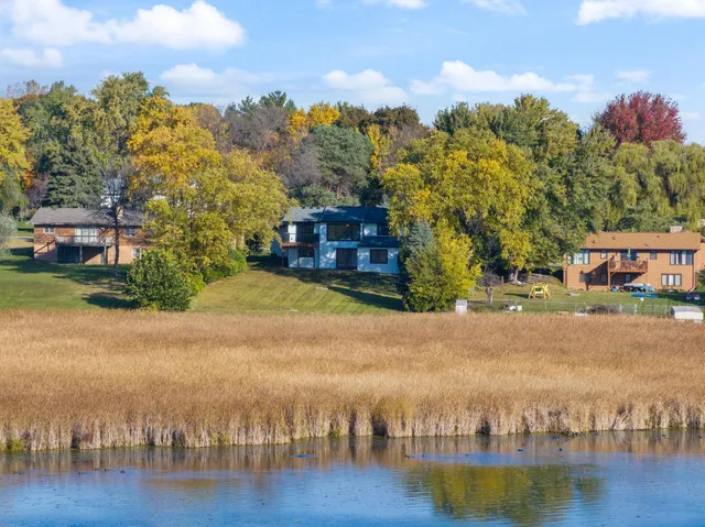 $949,900 | 10947 69th Avenue North, Maple Grove, MN 55369