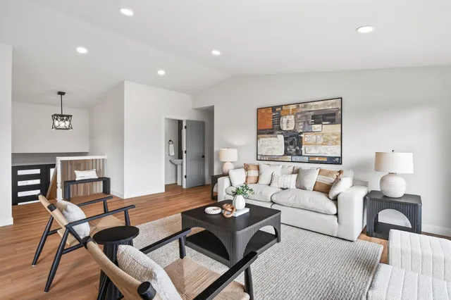 $949,900 | 10947 69th Avenue North, Maple Grove, MN 55369