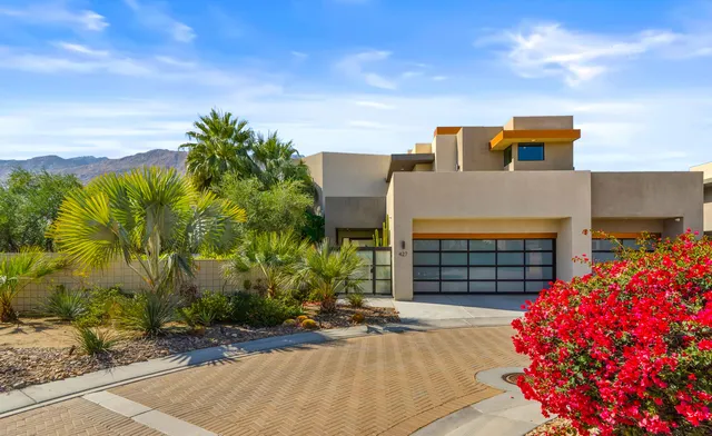 $3,100,000 | 427 North Avenida Caballeros, Palm Springs, CA 92262