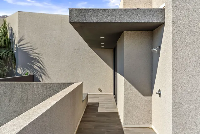 $3,100,000 | 427 North Avenida Caballeros, Palm Springs, CA 92262