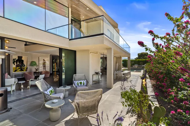 $3,100,000 | 427 North Avenida Caballeros, Palm Springs, CA 92262