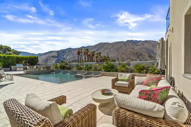 $3,100,000 | 427 North Avenida Caballeros, Palm Springs, CA 92262