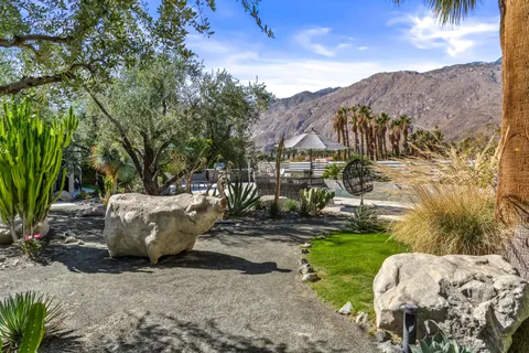 $3,100,000 | 427 North Avenida Caballeros, Palm Springs, CA 92262