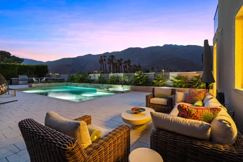 $3,100,000 | 427 North Avenida Caballeros, Palm Springs, CA 92262