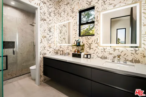 $6,395,000 | 1367 Casiano Road, Los Angeles, CA 90049