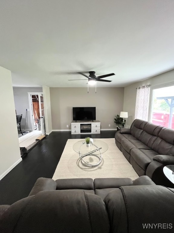 11586 Partridge Road Holland, NY 14080 - Photo 5 of 24