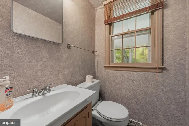 $550,000 | 2636 Longwood Drive, Wilmington, DE 19810