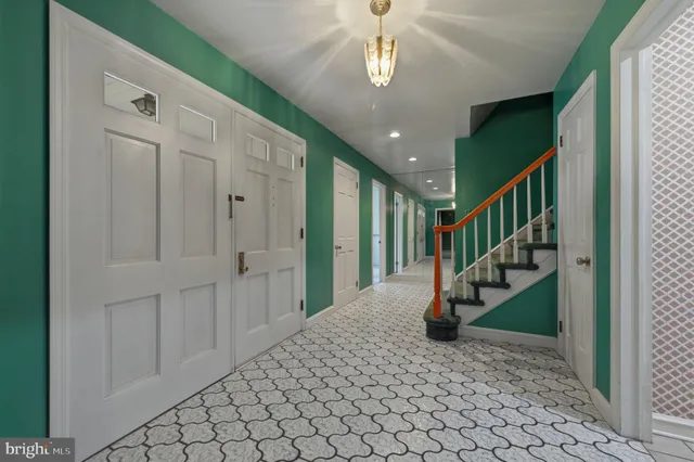 $550,000 | 2636 Longwood Drive, Wilmington, DE 19810