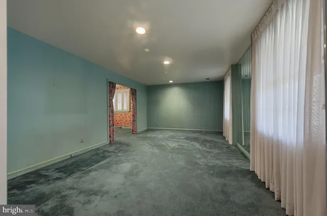 $550,000 | 2636 Longwood Drive, Wilmington, DE 19810