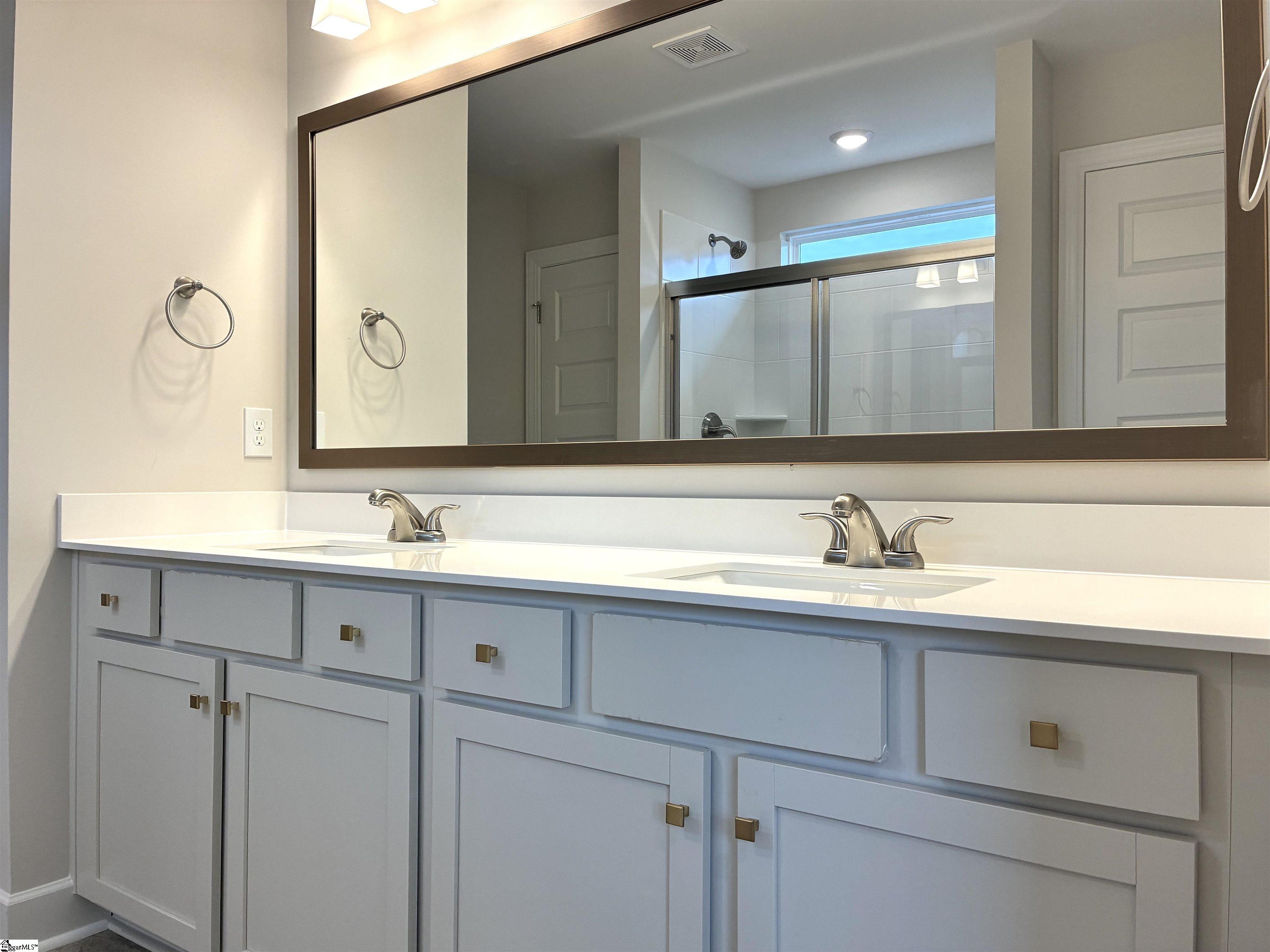 211 Fenner Place Greenville, SC 29607 - Photo 14 of 22