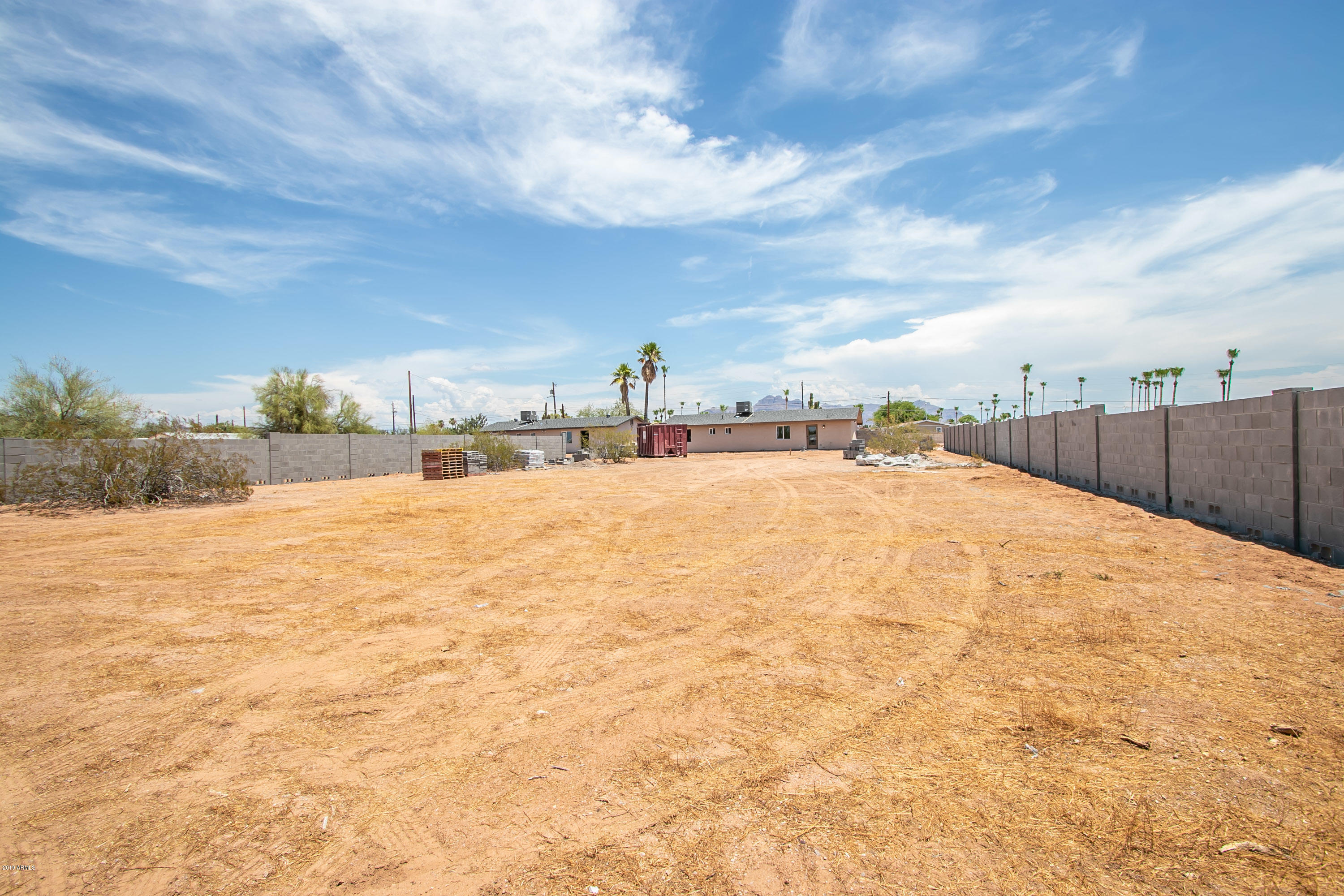 128 North Mountain Road Apache Junction, AZ 85120 - Photo 11 of 20 Block walls