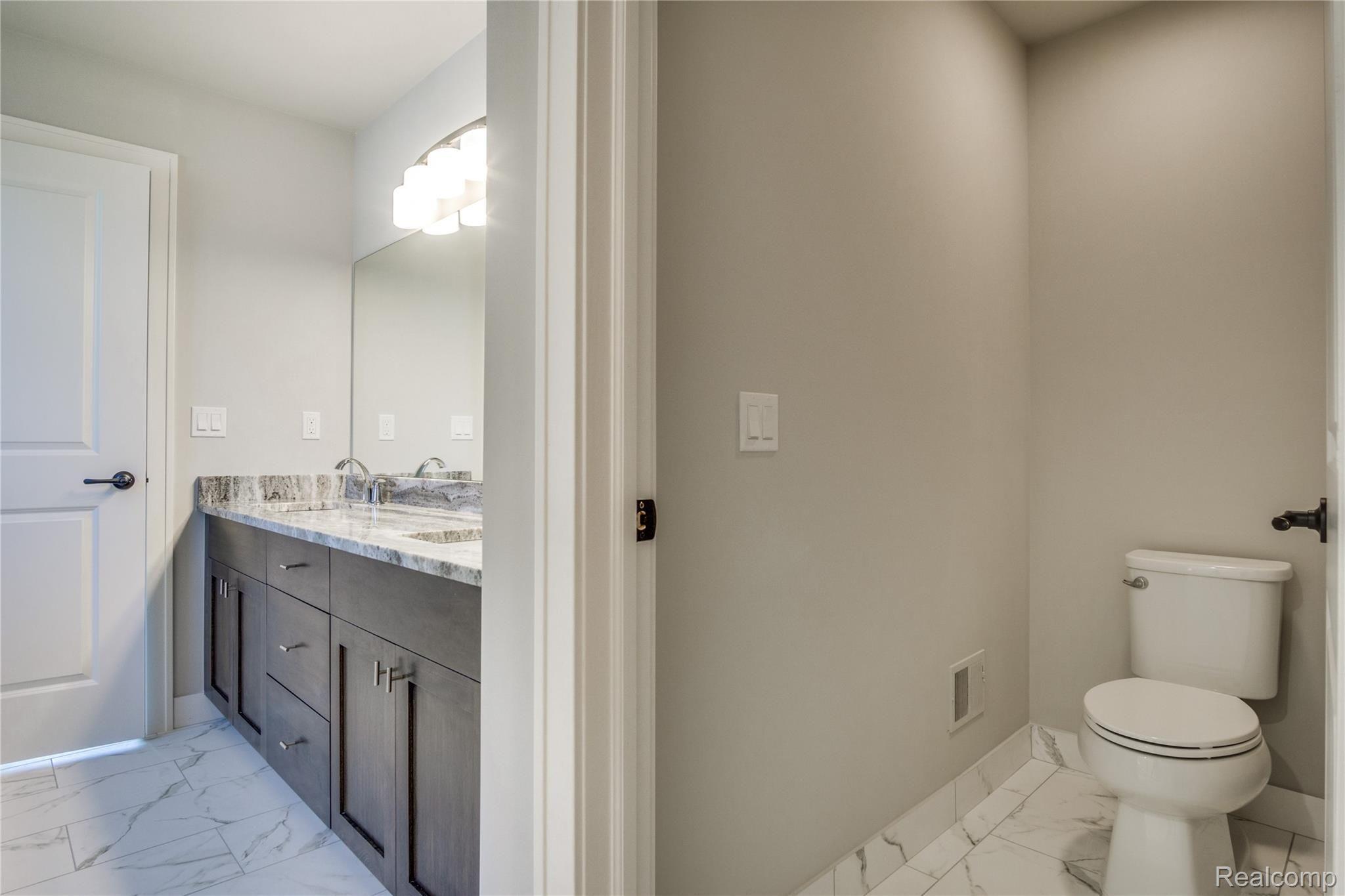 3909 Samuel Avenue Rochester, MI 48309 - Photo 27 of 35 Interiors (32 of 45).JPG