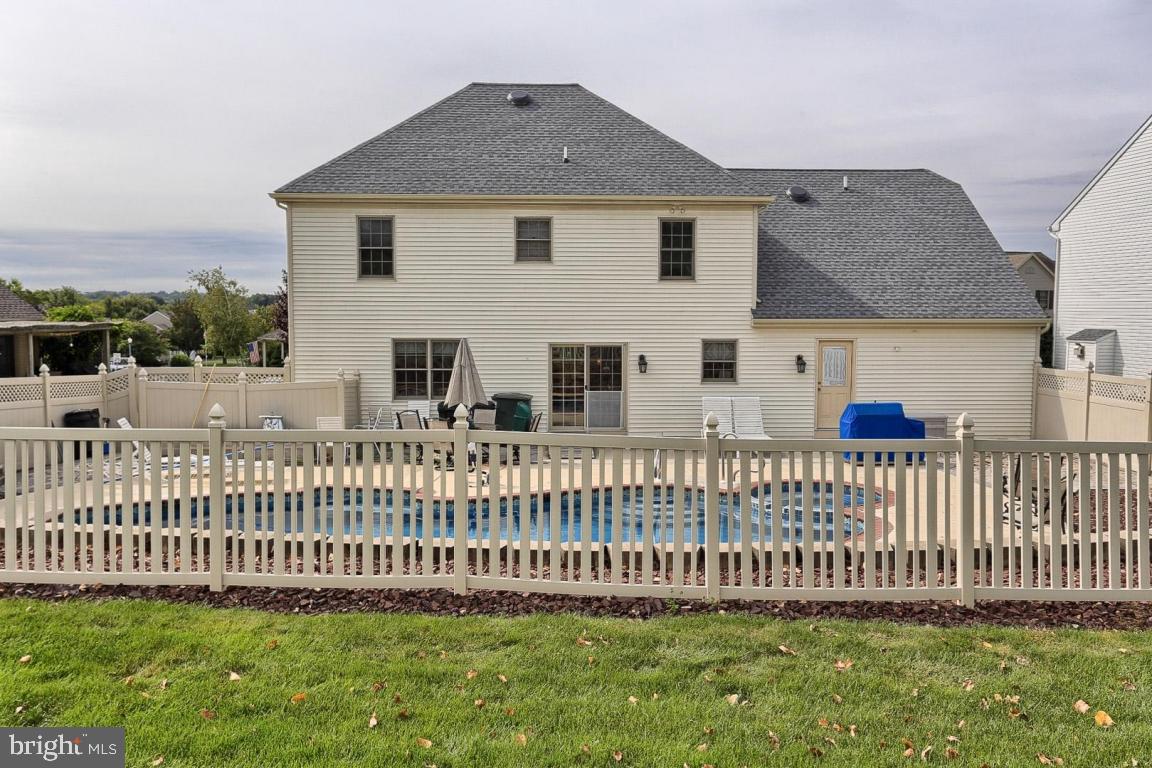 51 Duffield Drive Lititz, PA 17543 - Photo 16 of 32