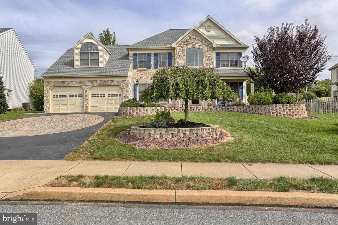 51 Duffield Drive Lititz, PA 17543 - Photo 3 of 32
