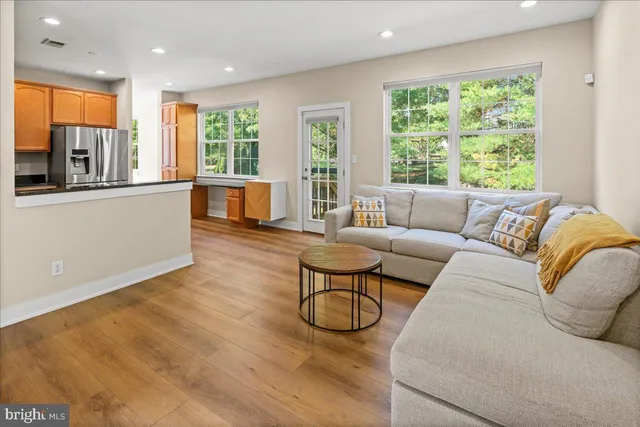 $775,000 | 4 Carey Street, Pennington, NJ 08534