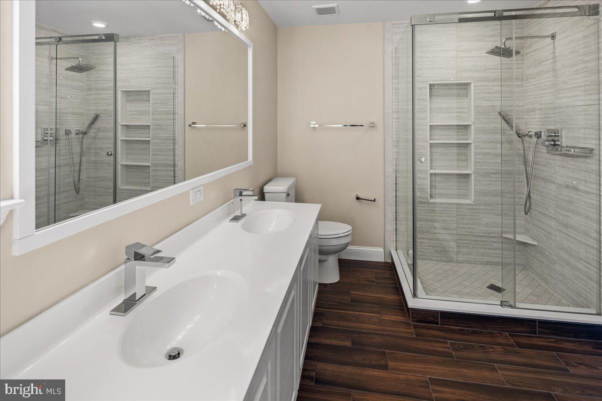 4 Carey Street Pennington, NJ 08534 - Photo 19 of 33 Primary Bath