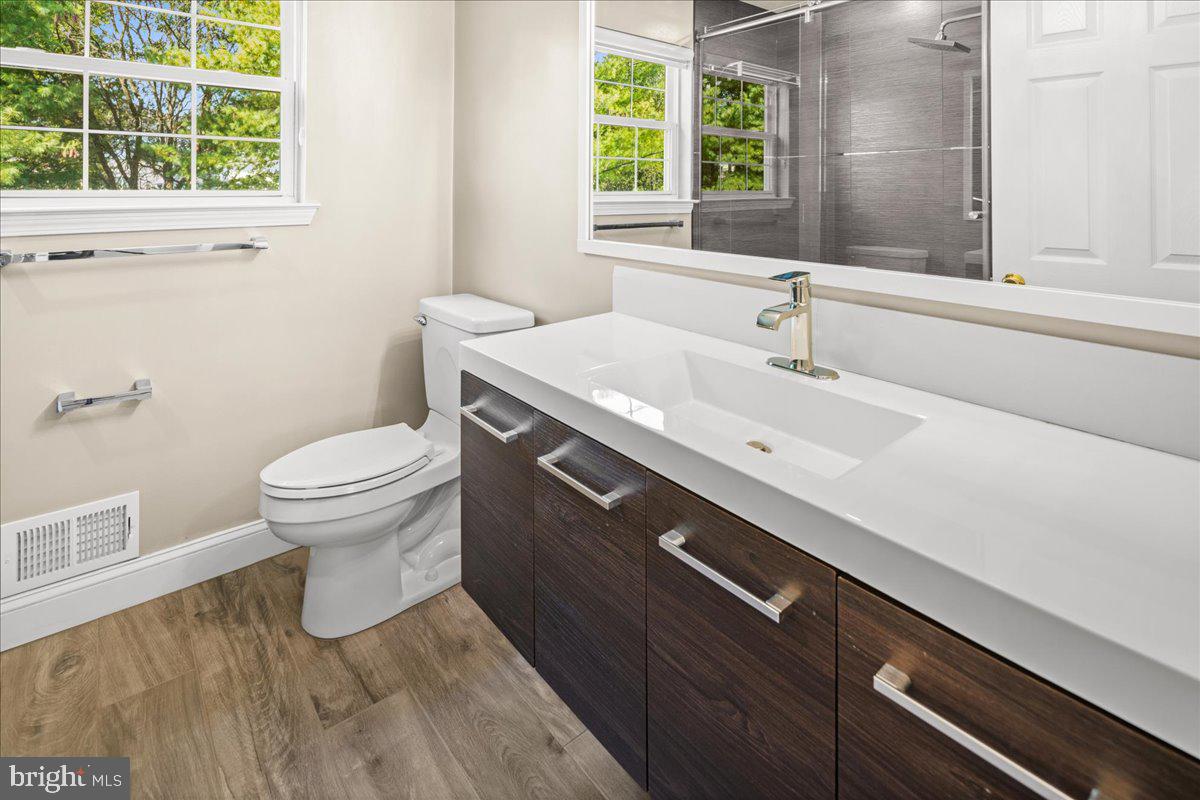 4 Carey Street Pennington, NJ 08534 - Photo 23 of 33 Hall Bath