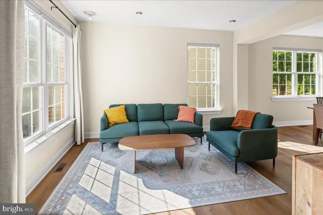 $775,000 | 4 Carey Street, Pennington, NJ 08534