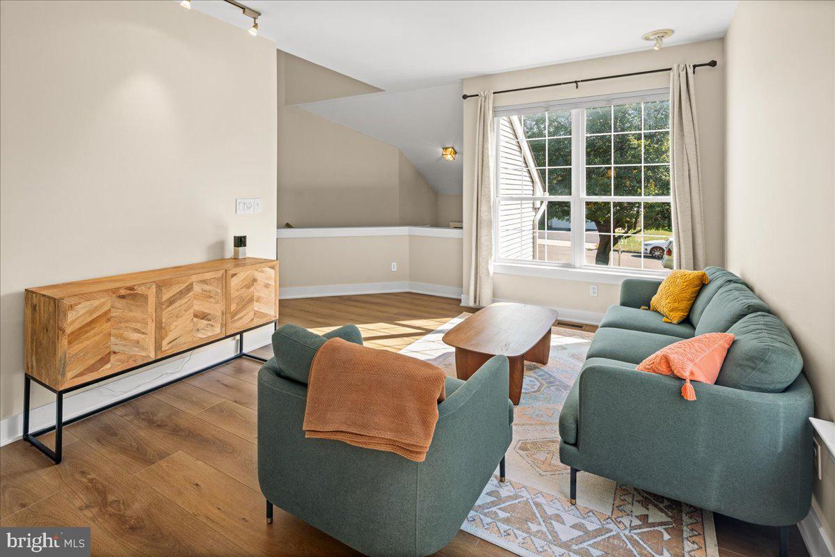 4 Carey Street Pennington, NJ 08534 - Photo 6 of 33 Living Room