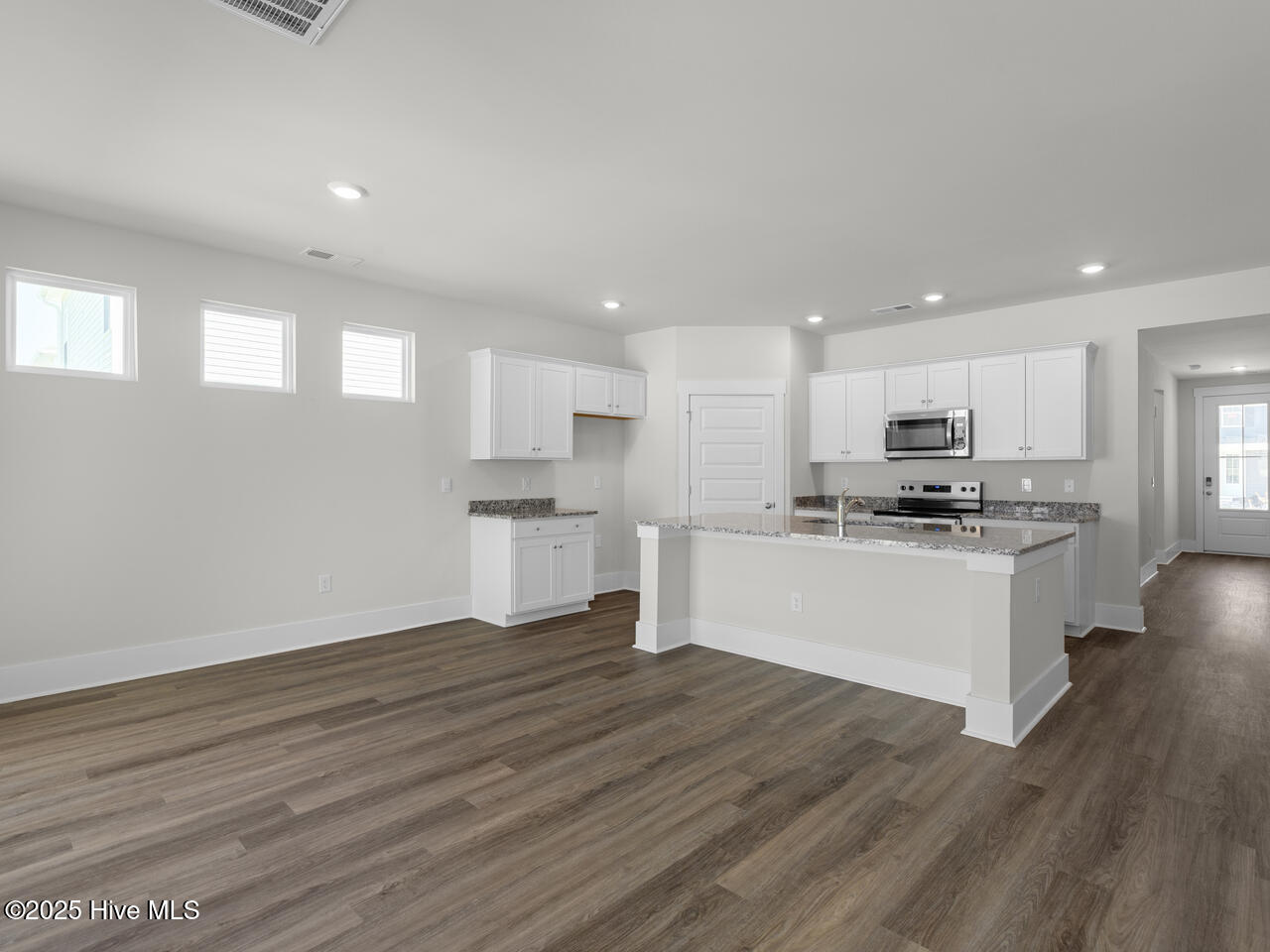 323 Hammock Bay Way, Unit LOT 18 Hubert, NC 28539 - Photo 13 of 43 SurfsideLanding2184DRDRHL33A85-013-037-1