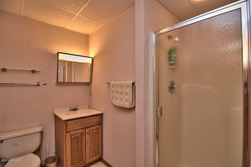 2045 Roamingwood Road Lake Ariel, PA 18436 - Photo 36 of 88