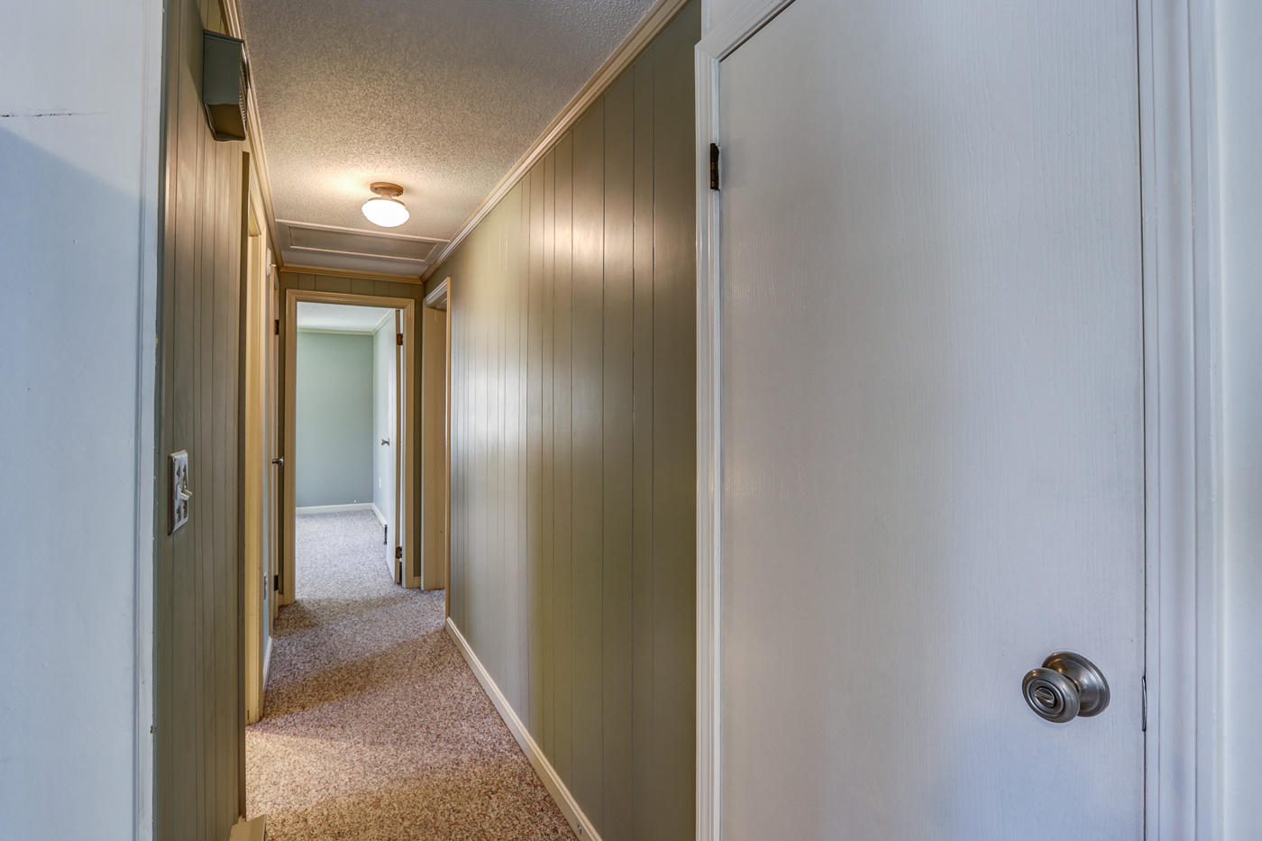 1306 Gills Road Bedford, VA 24523 - Photo 26 of 65 a view of hallway