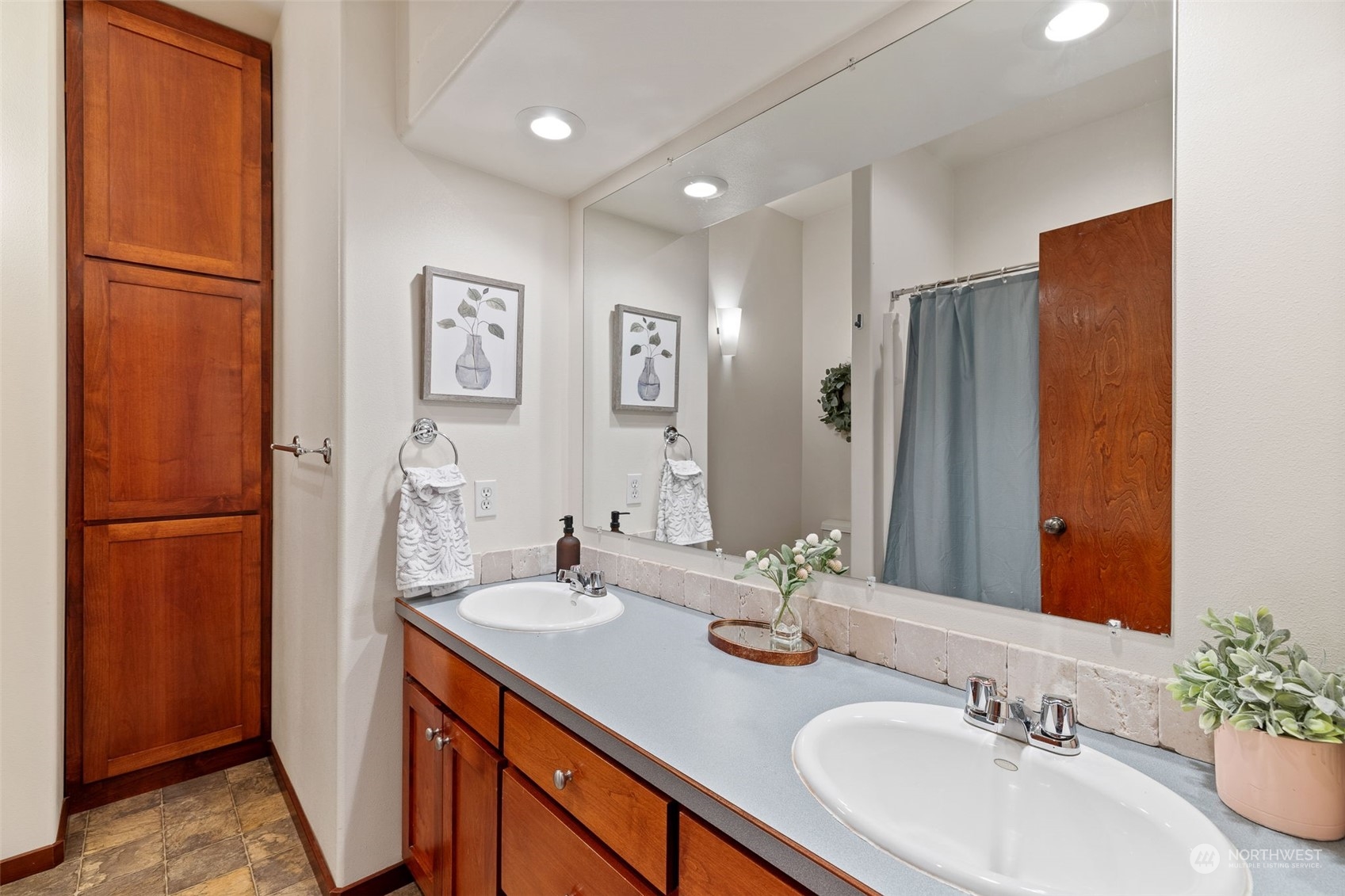 595 Waynes Ridge Circle Camano Island, WA 98282 - Photo 32 of 40 Gallery Image 32