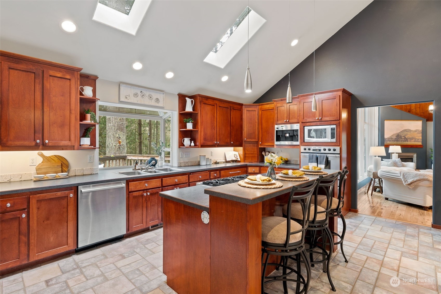595 Waynes Ridge Circle Camano Island, WA 98282 - Photo 7 of 40 Gallery Image 7