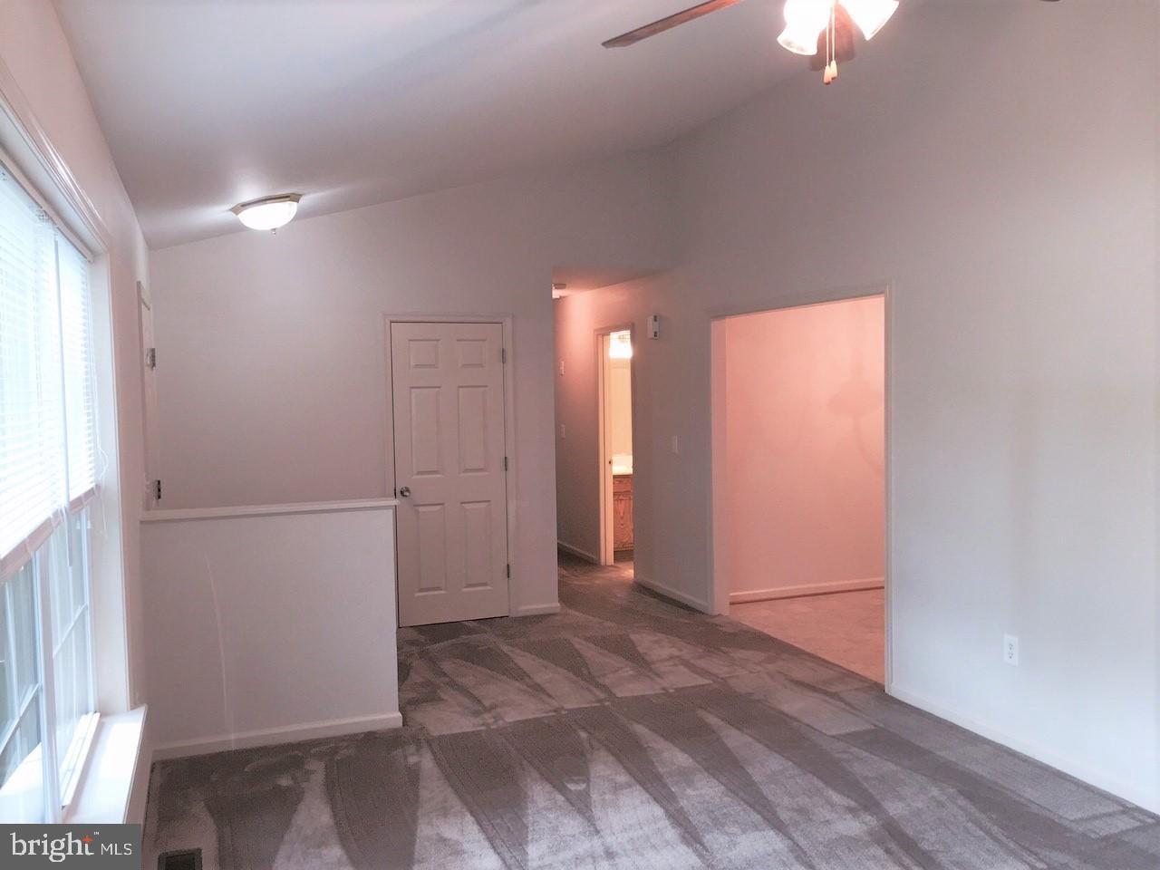 6061 Rockawalkin Road Salisbury, MD 21801 - Photo 4 of 14 Living room/Entry