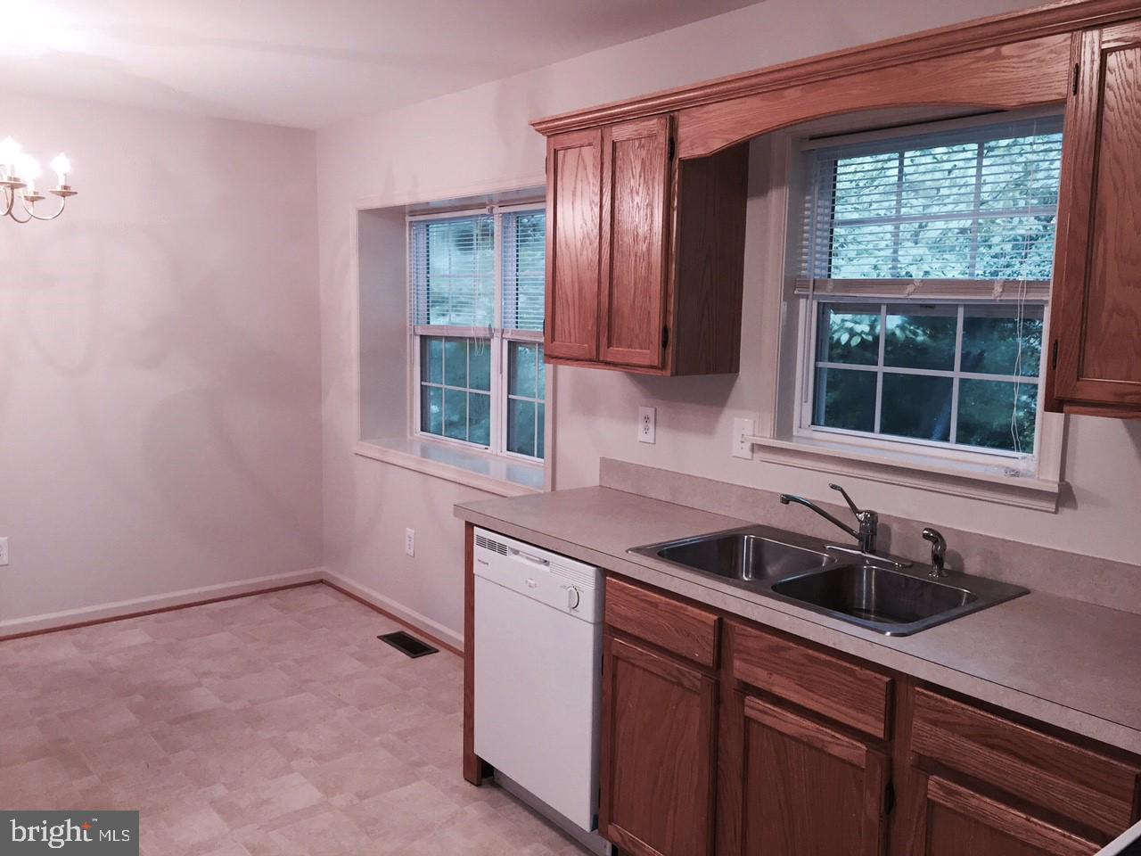 6061 Rockawalkin Road Salisbury, MD 21801 - Photo 8 of 14 Kitchen