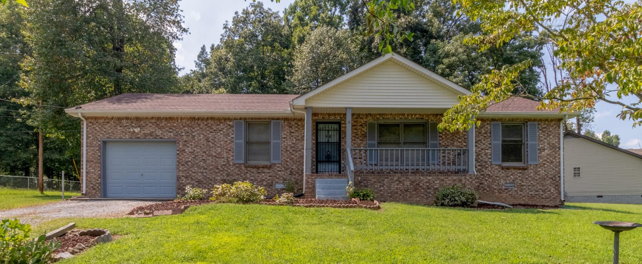 1712 Setter Road Clarksville, TN 37042 - Photo 3 of 26 Gallery Image 3