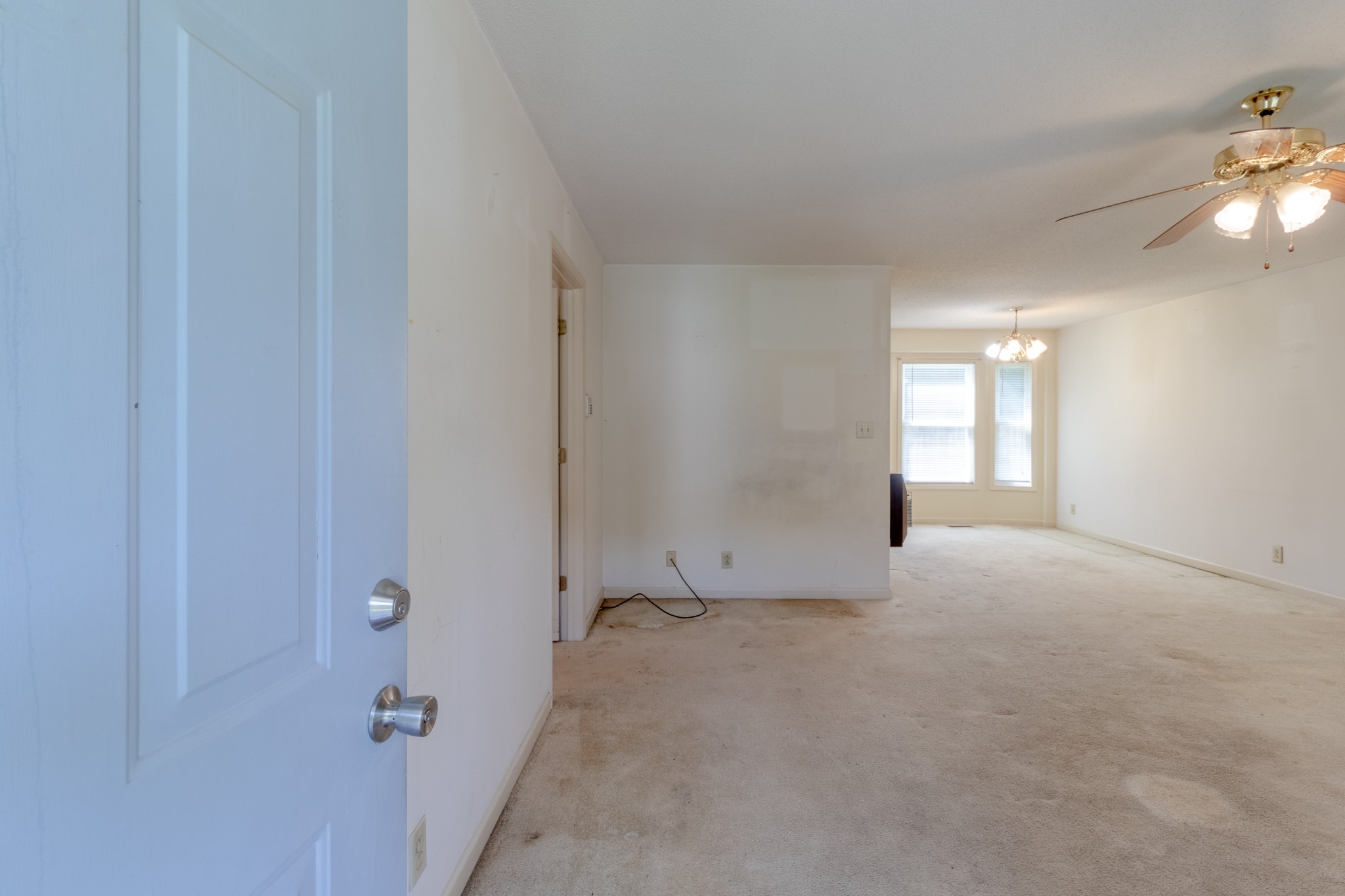 1712 Setter Road Clarksville, TN 37042 - Photo 4 of 26 Gallery Image 4