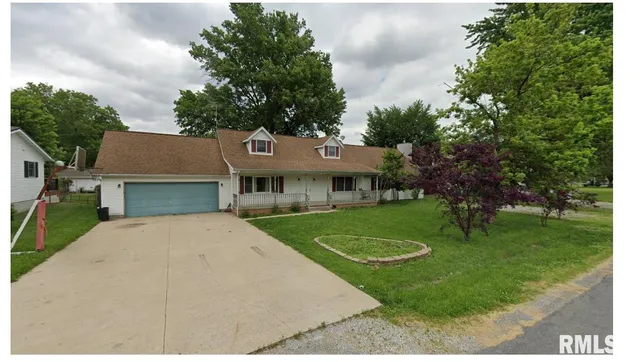 $110,000 | 620 Pine Street, Carlinville, IL 62626