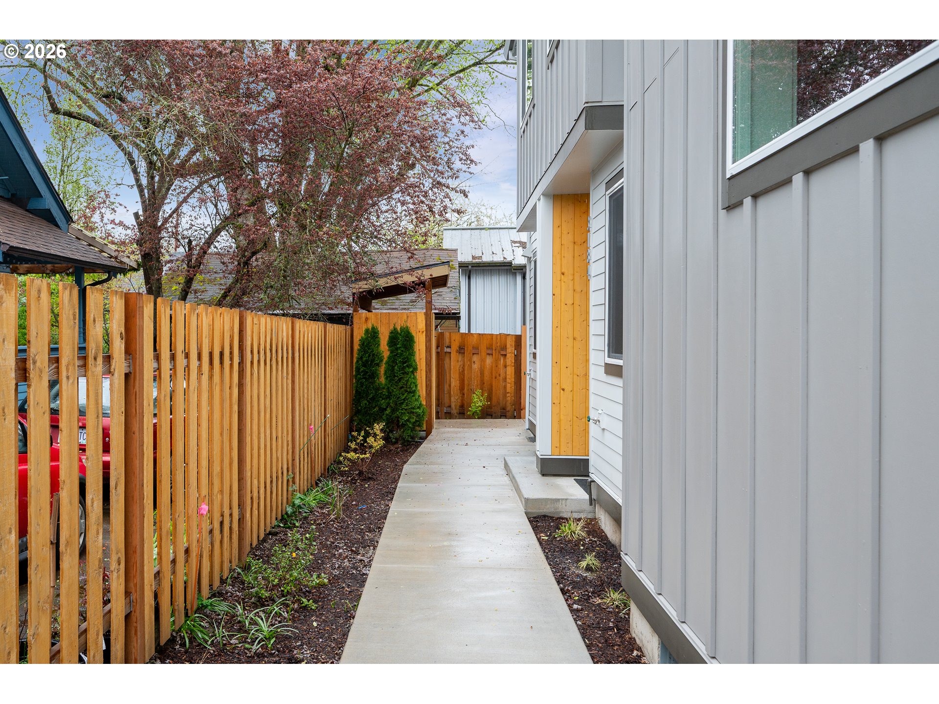 3184 Southeast 62nd Avenue Portland, OR 97206 - Photo 4 of 20