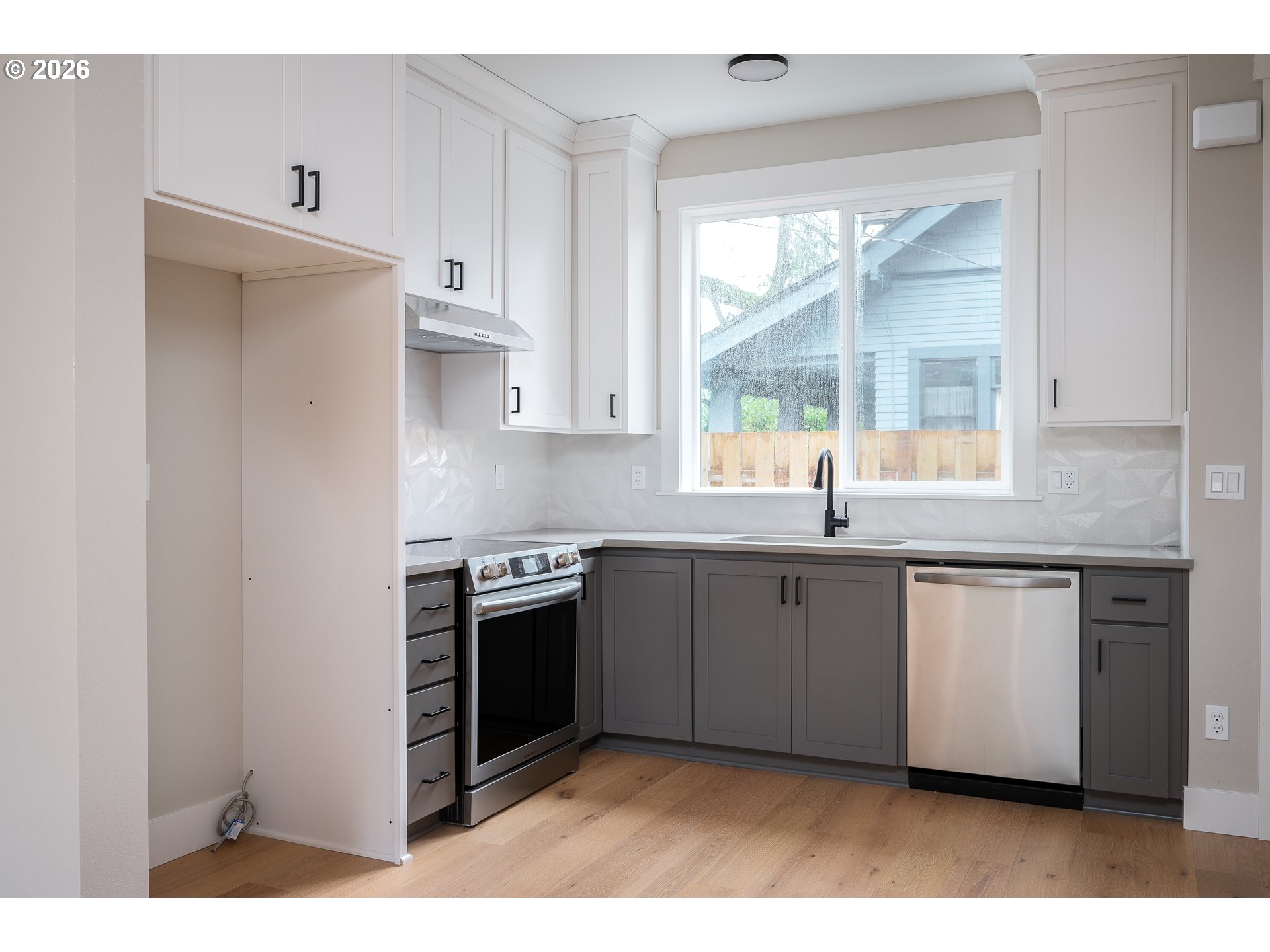 3184 Southeast 62nd Avenue Portland, OR 97206 - Photo 9 of 20