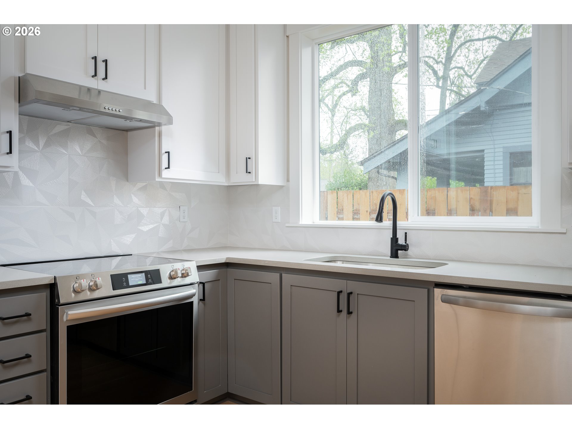 3184 Southeast 62nd Avenue Portland, OR 97206 - Photo 10 of 20