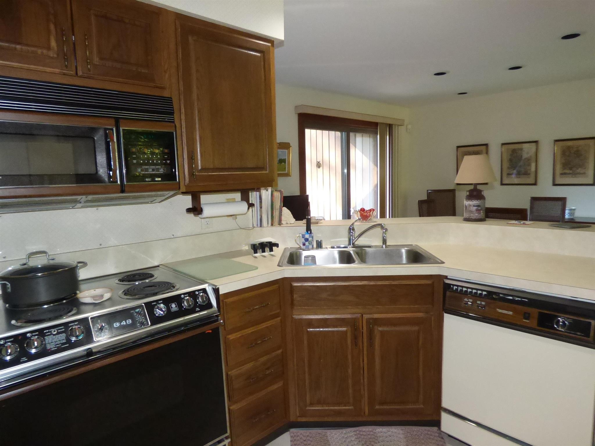 8 Wildlife Road, Unit 49 Stowe, VT 05672 - Photo 17 of 40