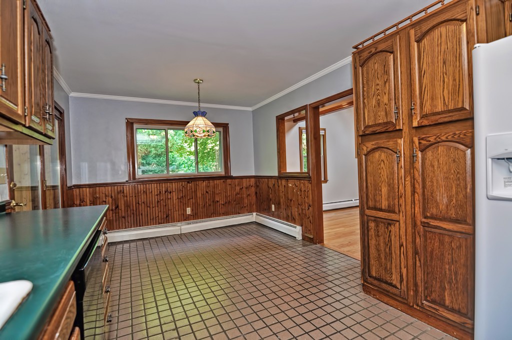 341 Stephen French Road Swansea, MA 02777 - Photo 10 of 24 Gallery Image 10
