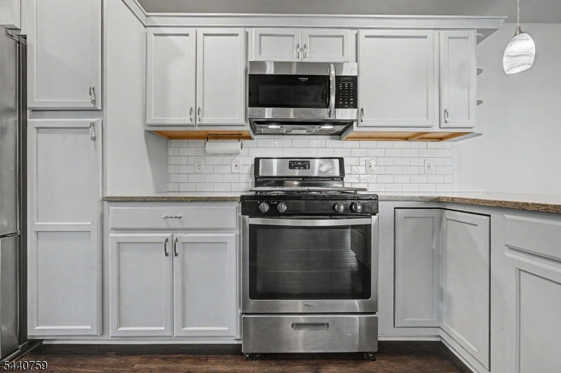 8 Oak Road Boonton, NJ 07005 - Photo 13 of 29
