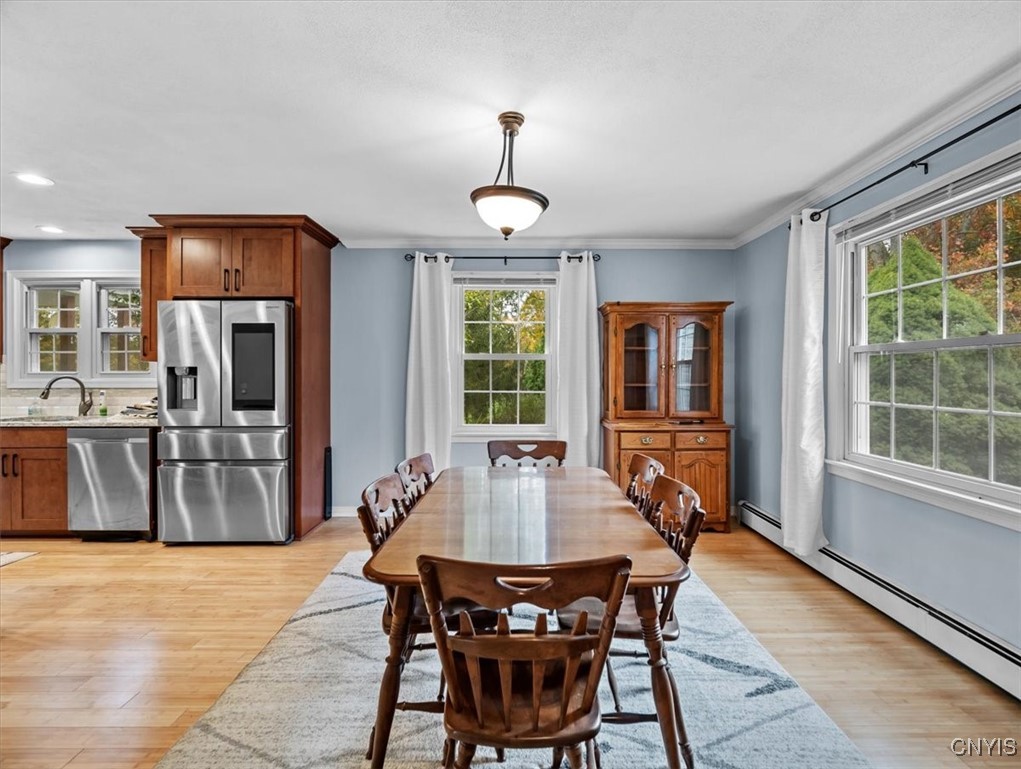 884 Kibby Road Lysander, NY 13027 - Photo 17 of 48 dining