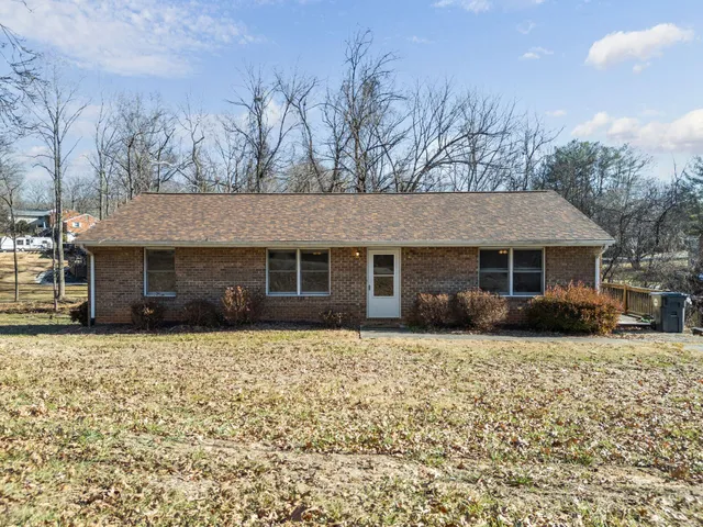 $245,000 | 2001 Woodhaven Drive, Bedford, VA 24523