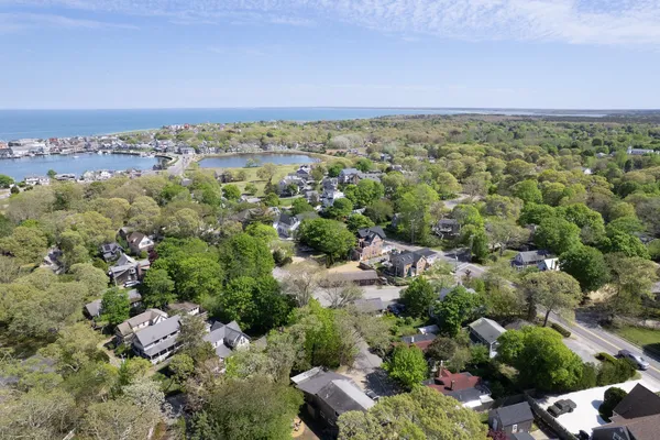$1,830,000 | 12 Maple Avenue, Oak Bluffs, MA 02557