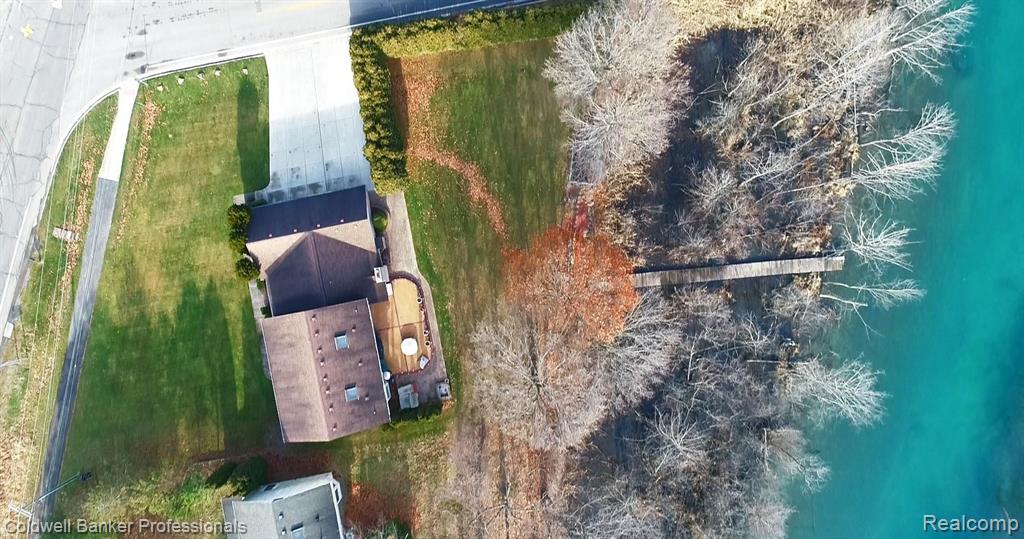 23285 Meridian Road Grosse Ile, MI 48138 - Photo 3 of 53