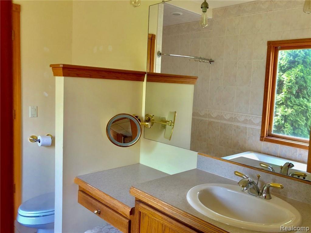 4723 Hasslick Road North Branch, MI 48461 - Photo 41 of 83 IMG_1562.jpg